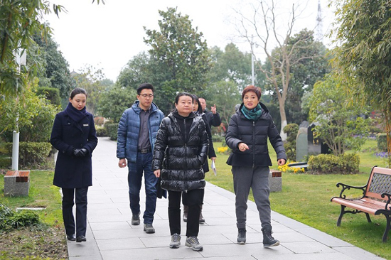 上海墓地福寿园国际集团迎民政部社务司副司长范瑜前来调研