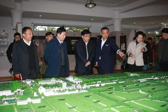 上海墓地滨海古园迎市民政局局长朱勤皓一行调研工作