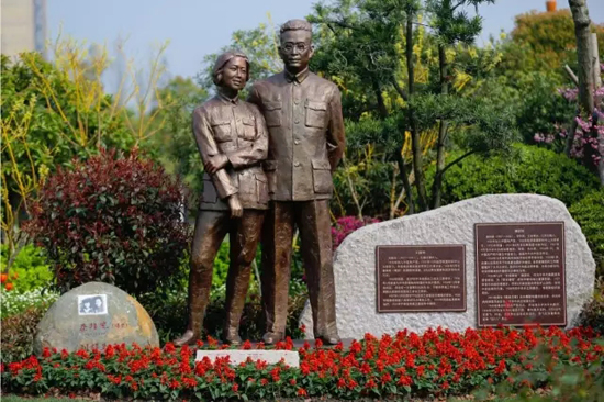 上海福寿园墓地纪念博古同志诞辰110周年