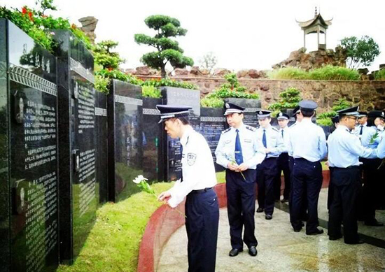 上海海湾园墓地于国庆期间开展烈士纪念活动