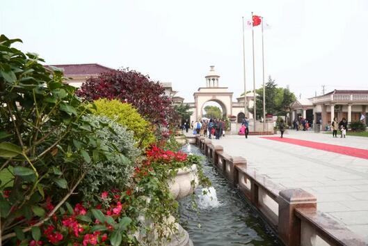 上海西园墓地清明见闻记