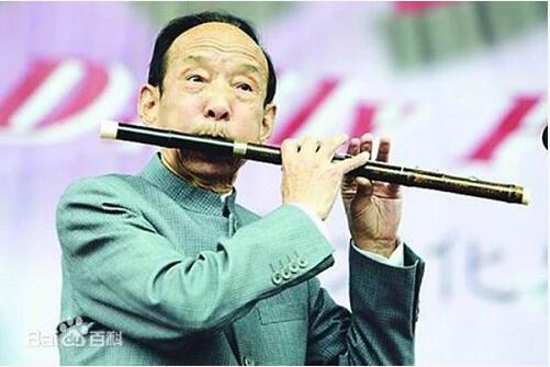 上海古园墓地：笛王已逝，笛声长在