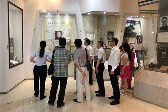 上海市退管工作会议在上海福寿园墓地成功召开