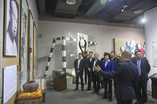 上海福寿园墓地迎大连市有关部门领导莅临考察