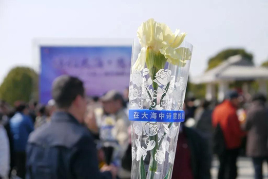 上海古园墓地：情归大海 思念永存