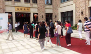 老小孩”网站会员参观上海福寿园墓地