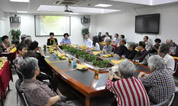 上海墓地:宝兴殡仪馆志愿者与黄山街道老人共度重阳佳节