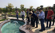 上海墓地海湾园迎河南新乡殡葬同仁前来参观交流