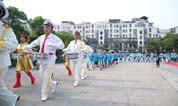 上海墓地福寿园国际集团上海区域携手市老体协“为爱行走”