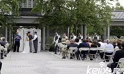 【殡葬信息摘报】情侣在殡仪馆里结婚？ 国外人真是疯了!
