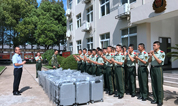 上海福寿园墓地欢送战士退役,唱响军民深情