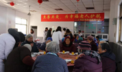 上海至尊园墓地公益基金会走进敬老院举办“爱心年夜饭活动”